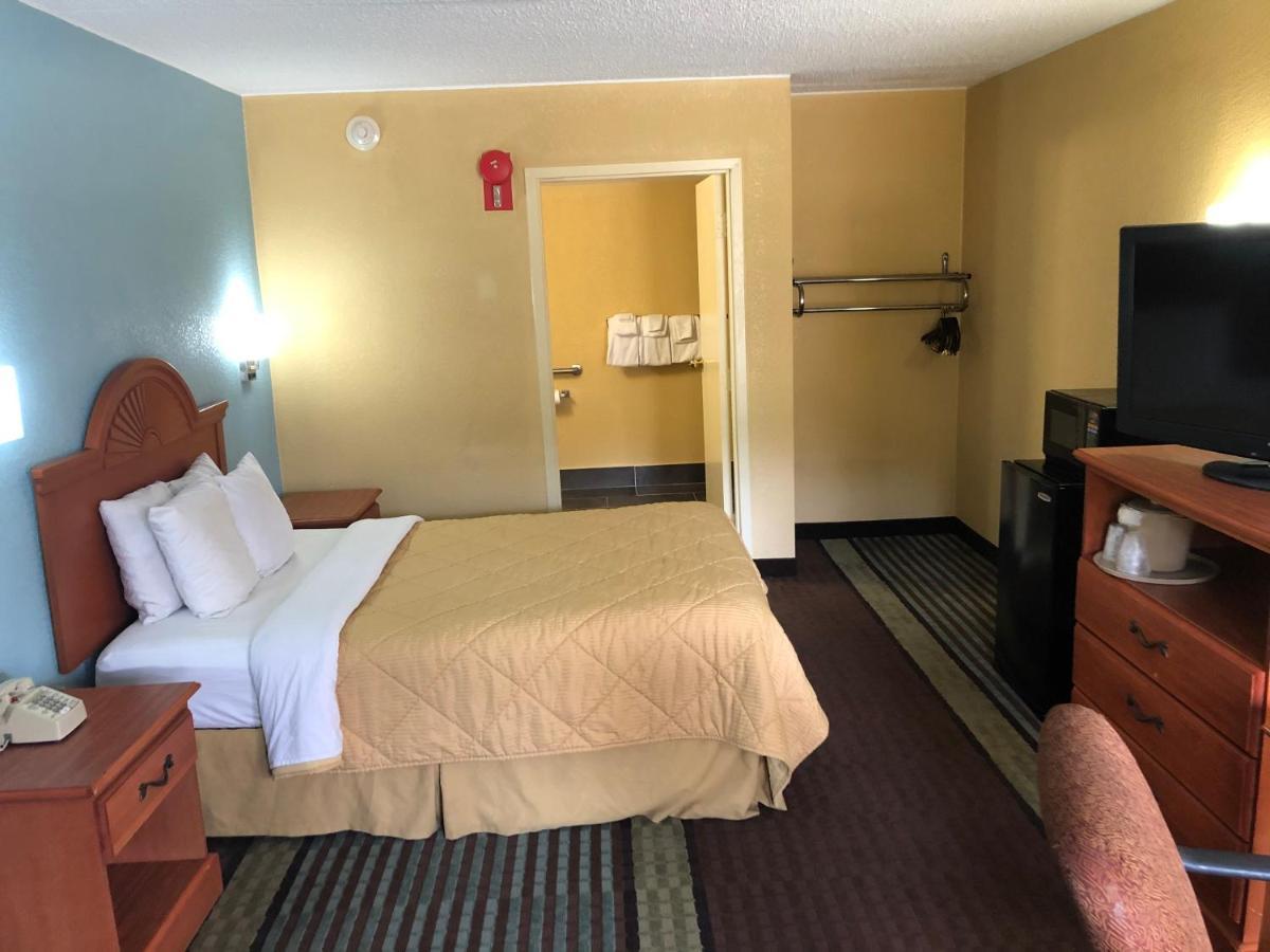 Rodeway Inn Joint Base Andrews Area Camp Springs Exterior photo
