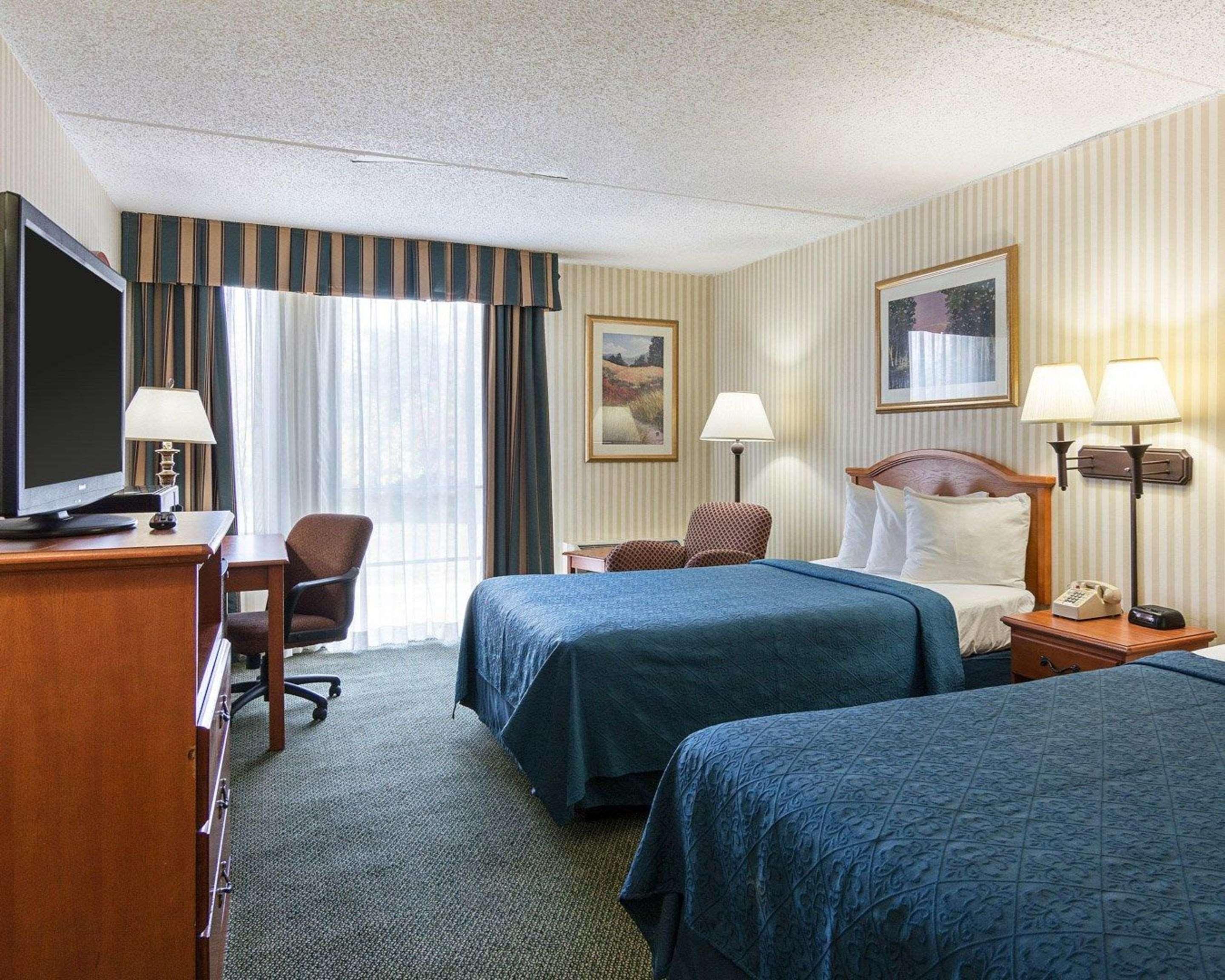 Rodeway Inn Joint Base Andrews Area Camp Springs Exterior photo
