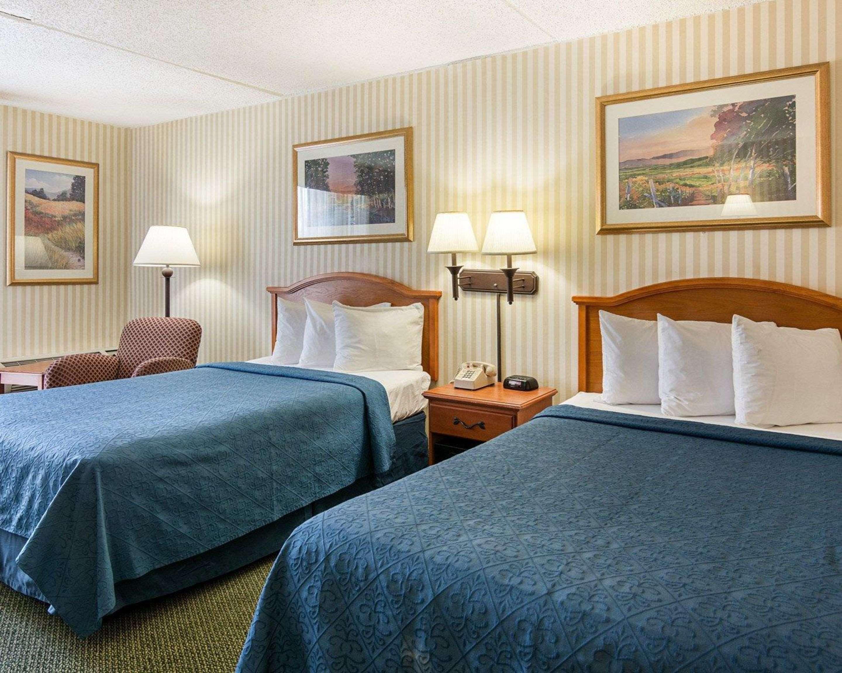 Rodeway Inn Joint Base Andrews Area Camp Springs Exterior photo