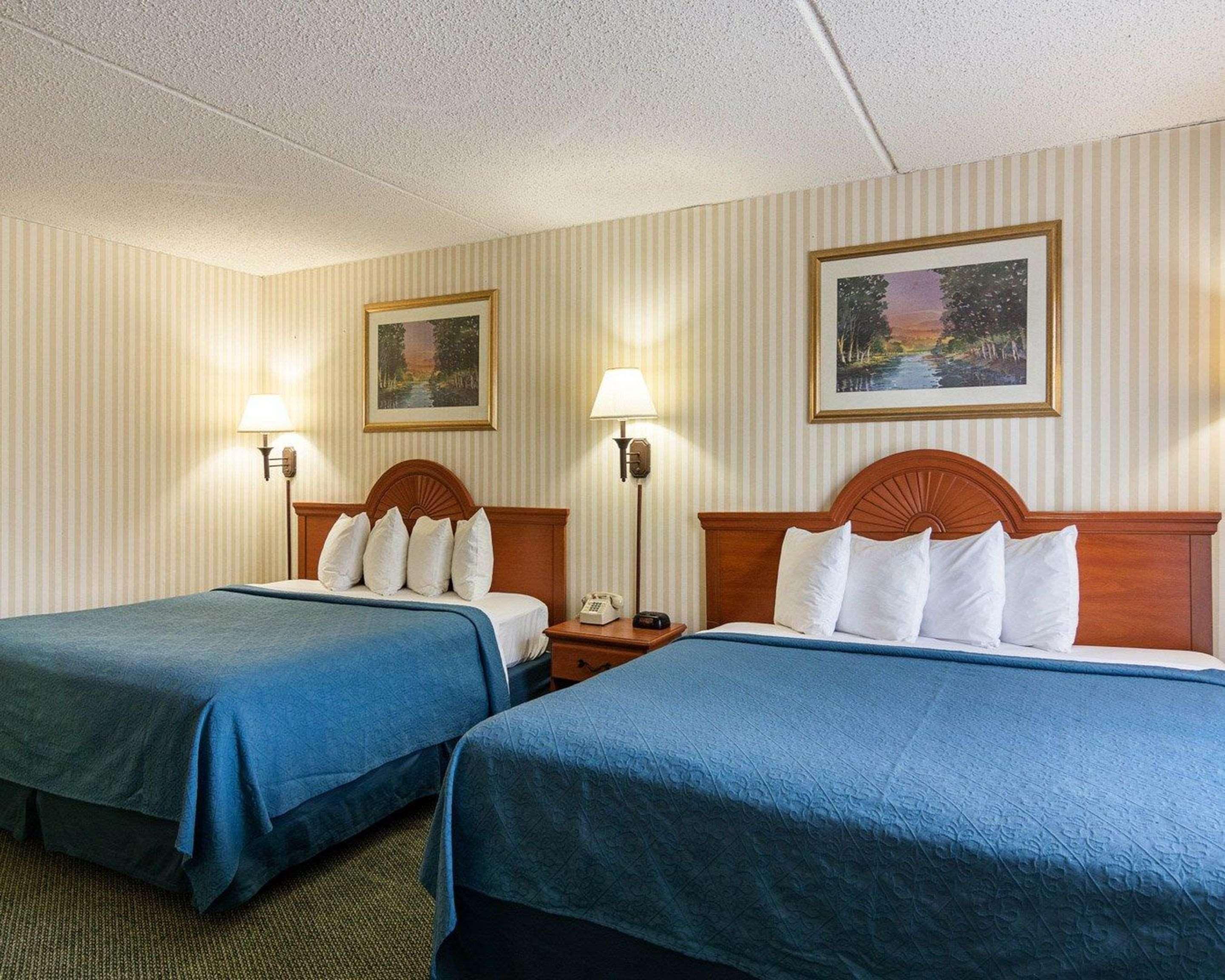 Rodeway Inn Joint Base Andrews Area Camp Springs Exterior photo